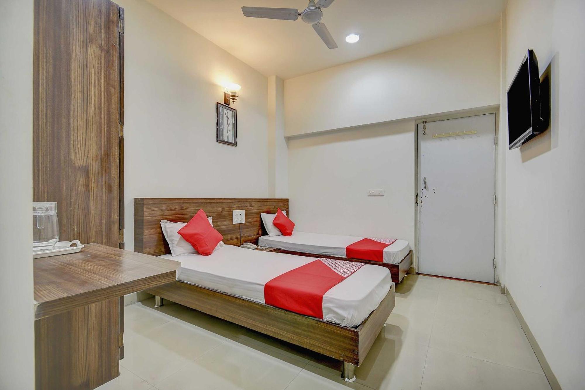 Hotel O Plus Corporate One Khapa  Εξωτερικό φωτογραφία