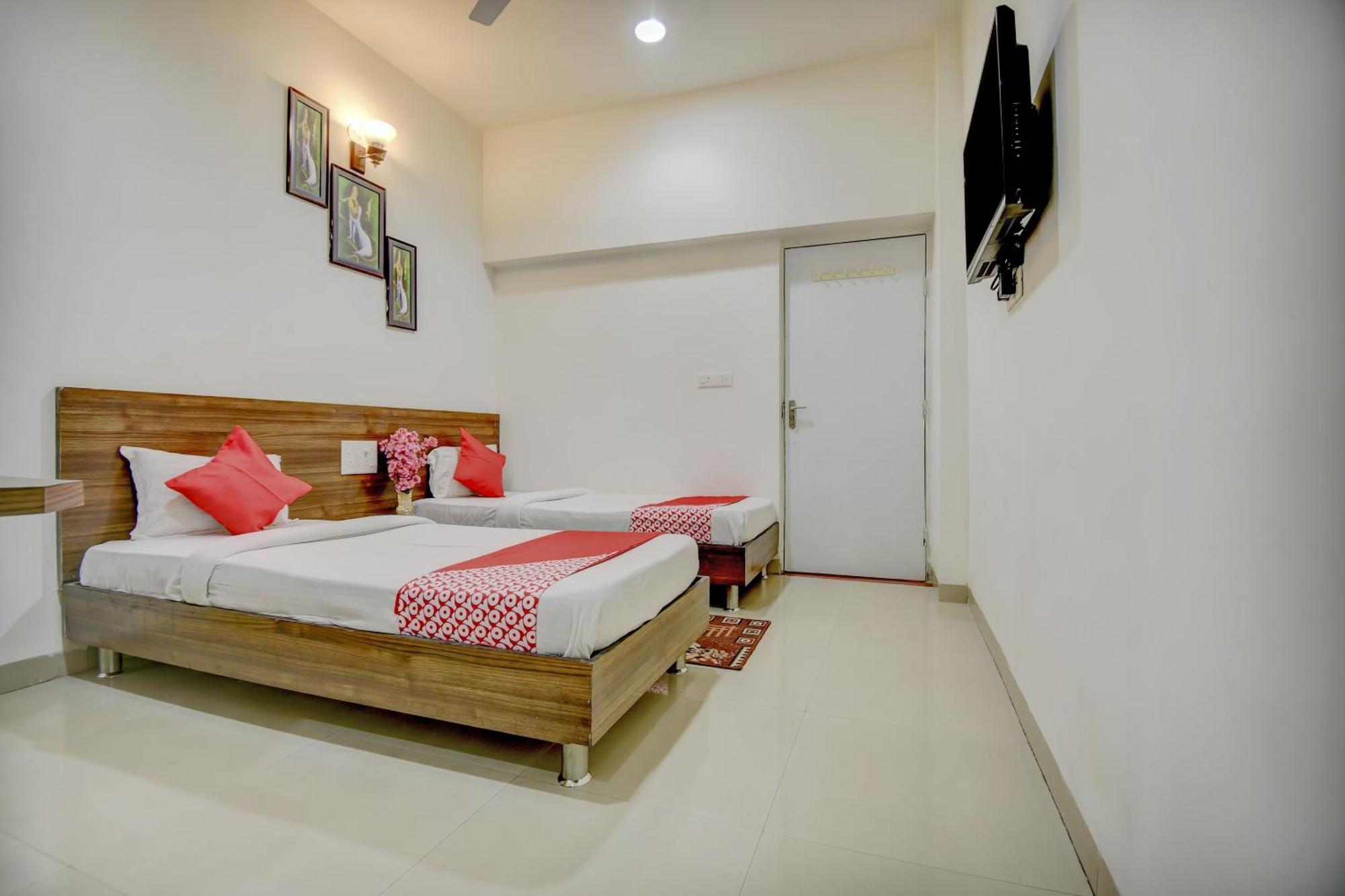 Hotel O Plus Corporate One Khapa  Εξωτερικό φωτογραφία